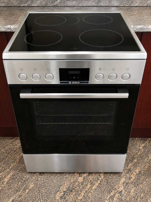 Готварска печка Bosch Serie 4 HKR39C250 – отлично състояние, малко използвана