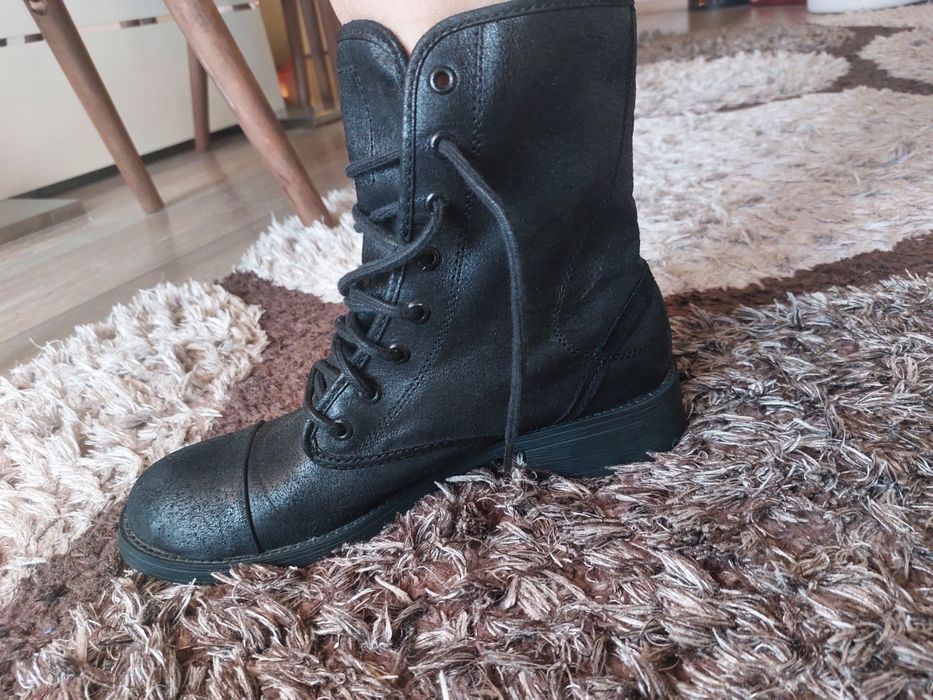 Esprit боти 37 номер