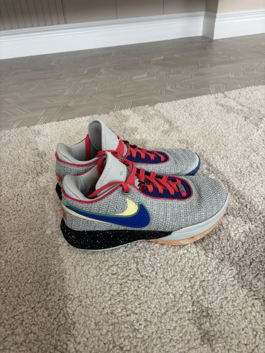 Обувки-Lebron20.Размер-39.