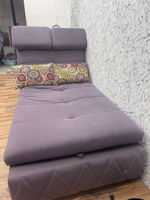 Срочно продам диван. Цена 15000тг