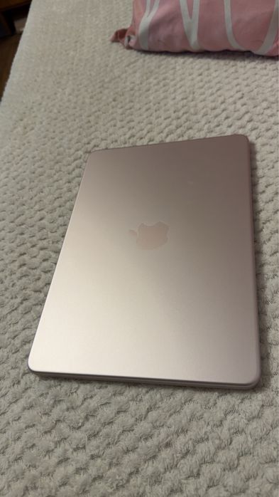 MacBook Neo - blush (pink)