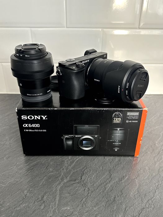 Sony a6400 + Sony 18-135mm f/3.5-5.6 + Sigma 30mm f/1.4
