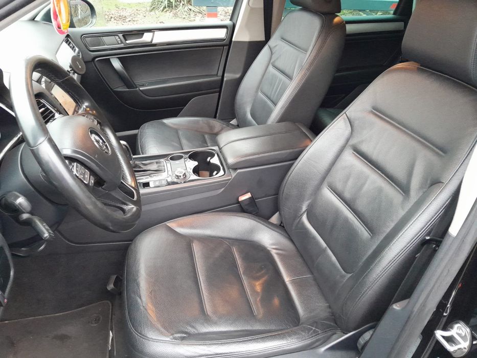 VW Touareg 2011 245 cp  Inmatriculat 8950 € neg