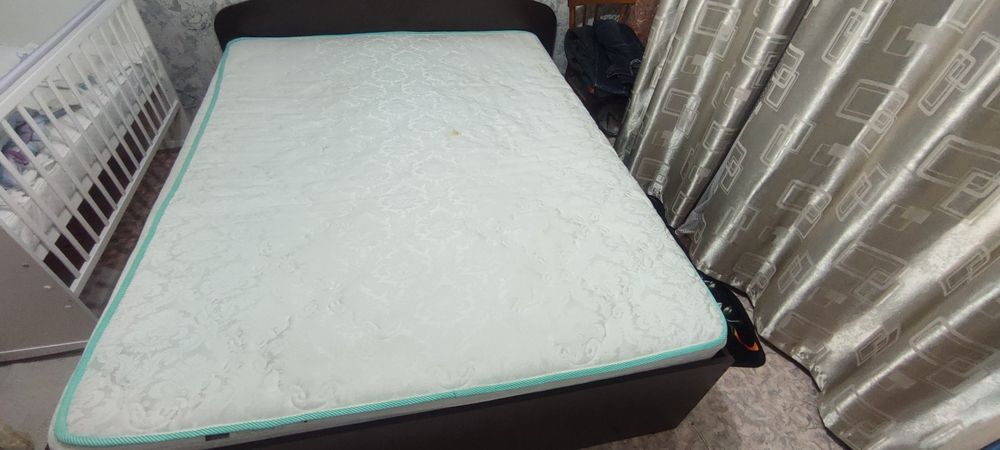 Матрас размером 160-200