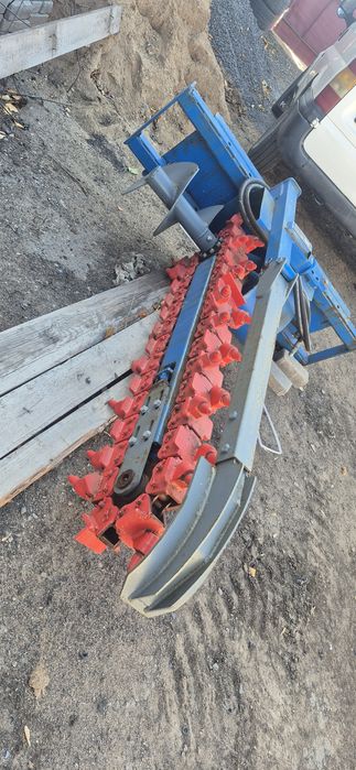 Экскаватор траншейный