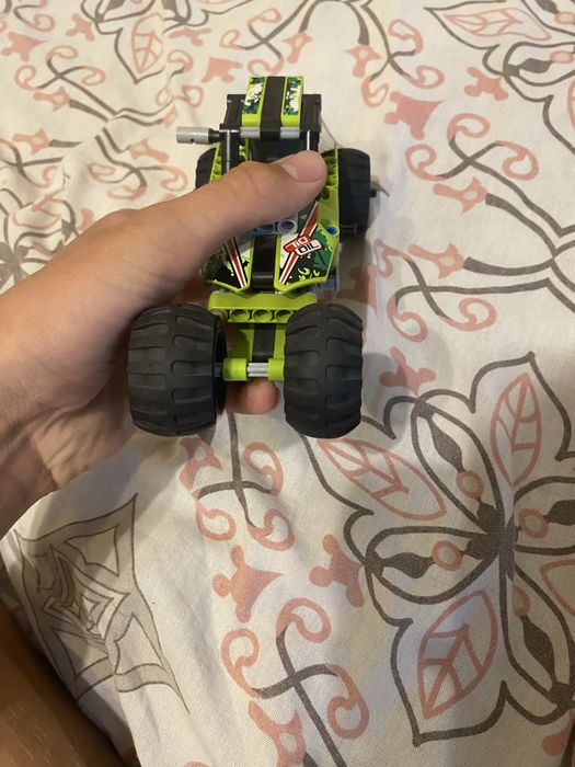 Лего тхеник спорткар