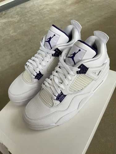 Sneakers Jordan4 Metallic Purple cu eticheta (nu Nike, Gucci, Adidas, Balenciaga)