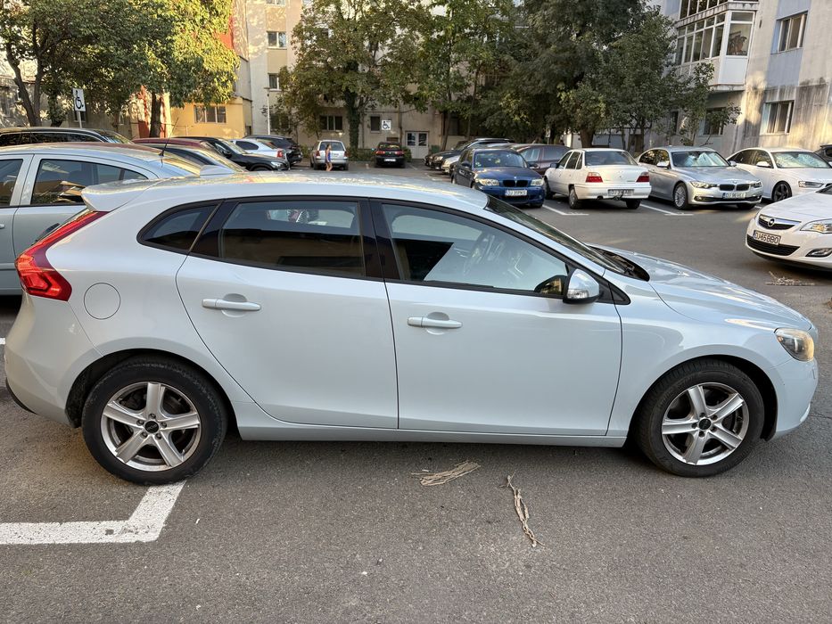 VOLVO V40 2013 — imagine 5