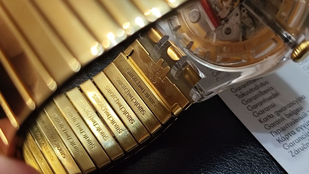 Swatch Golden Rebel / Ретро Часовник / Swiss Made