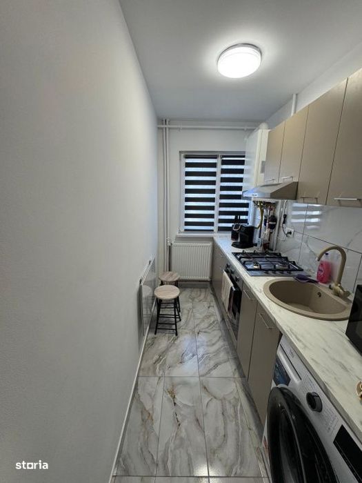Apartament 2 camere, 39 mp, zona Craiovita Noua-Racheta