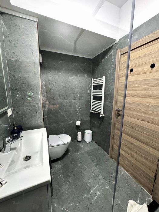 Inchiriez Apartament 2 camere Summerland