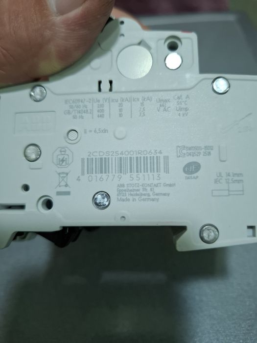 Продается автомат ABB 63 ампер 4 полюсный