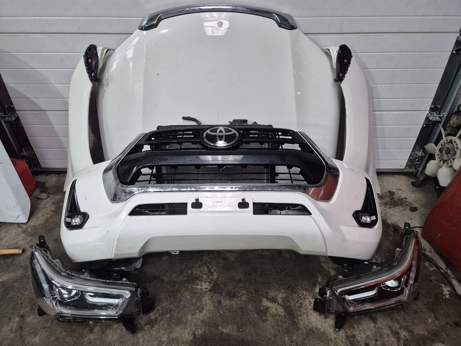 Fata completa/Bot complet Toyota Hilux Invincible 2016-2024