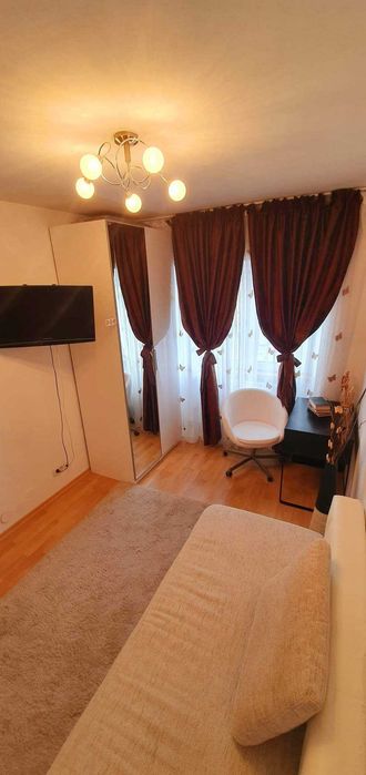 Vanzare apartament 3 camere