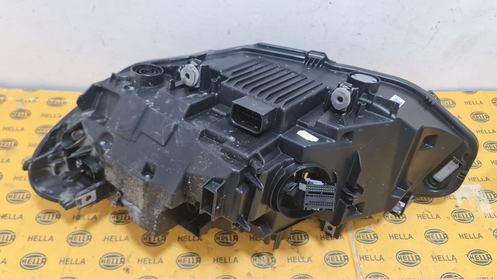 Far dreapta full led adaptive BMW 4 F32 F33 F36 M4 F82 facelift lci 7478158