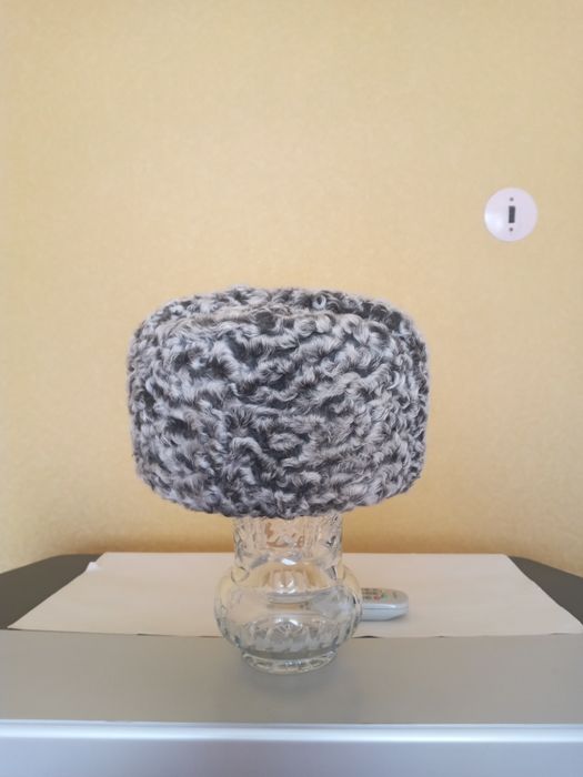 Продаётся каракуливая шапка