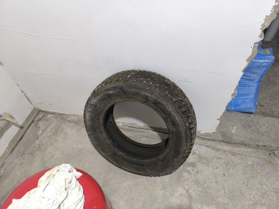 Шины зимные с шипами