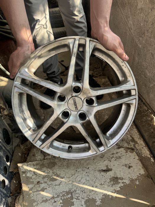 Продам титанки Диски r17