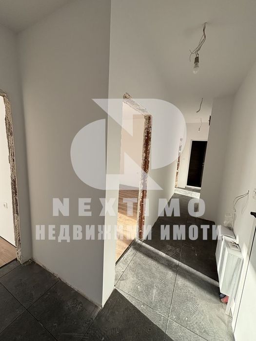 Продава се Тристаен апартамент в Пловдив, Тракия - 100 кв.м за 969 €/кв.м - Снимка #3