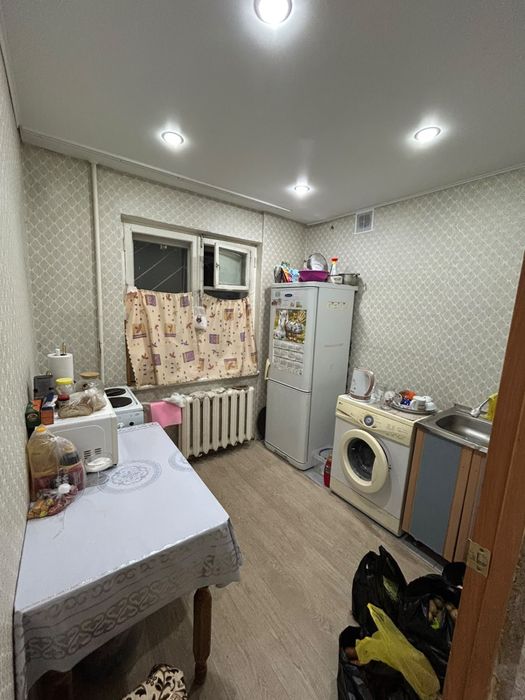 Продам квартиру сураганова 16