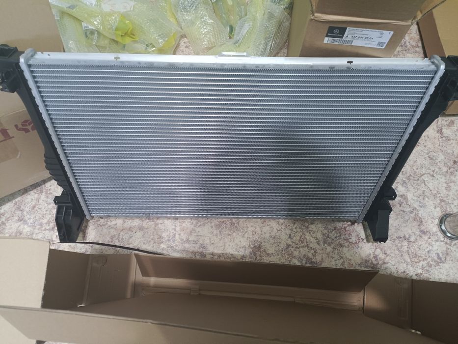 Радиатор Мерседес W447 VITO SPRINTER