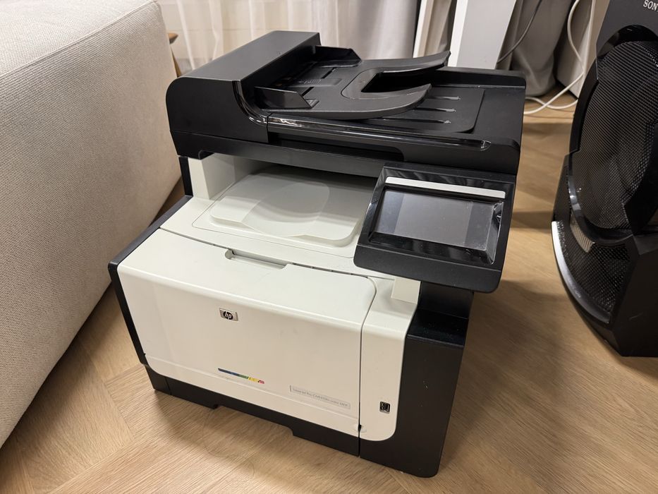 Принтер HP LaserJet Pro CM1415fn