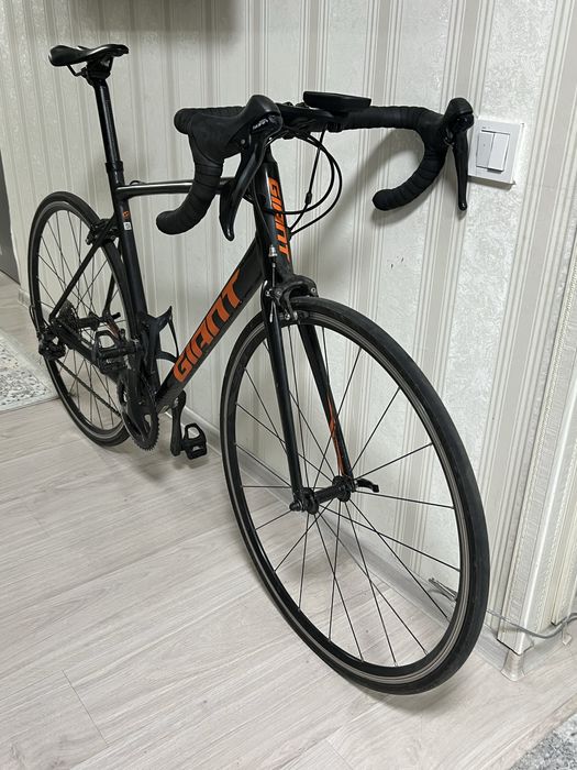 Шоссейный велосипед Giant Contend 0 (2020)