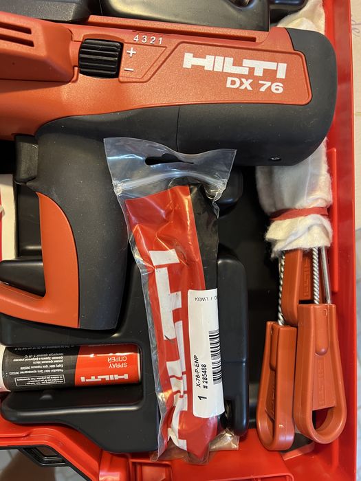 Pistol cu capse  Hilti DX 76-Nou
