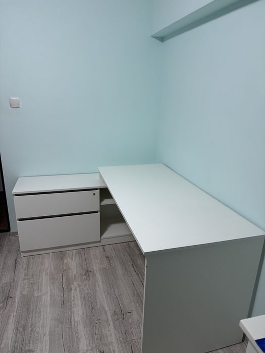 Birou Favi in stare foarte buna