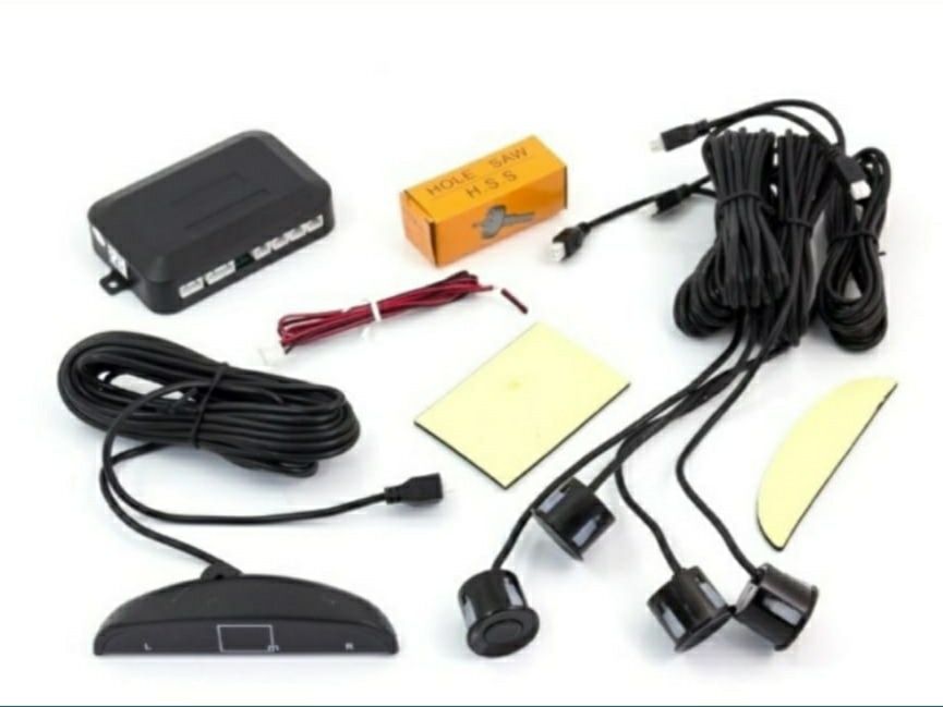 Set 4 senzori de parcare auto afisaj LED 12V