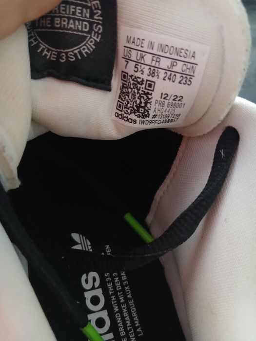 Adidasi performance negru cu verde neon