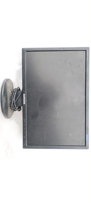 Продам мониторы, почти новые