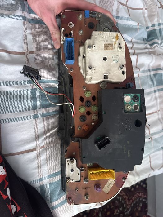 Щиток приборов ауди 80