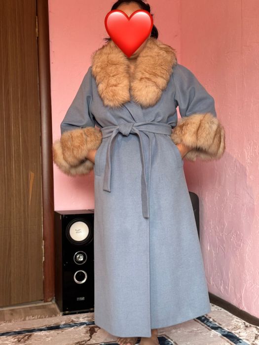 Кашемировое пальто с натуральным мехом