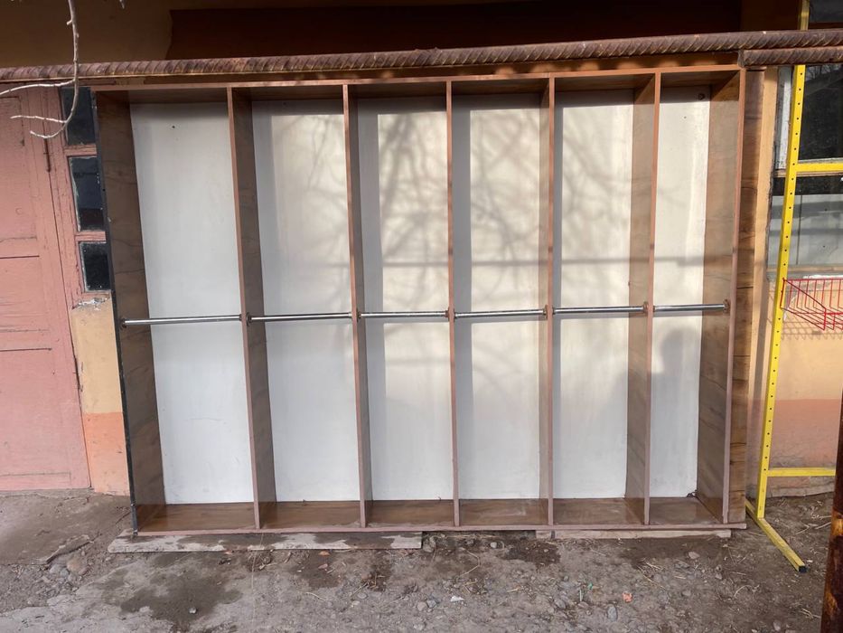 Продается бар полки для кафе и магазина