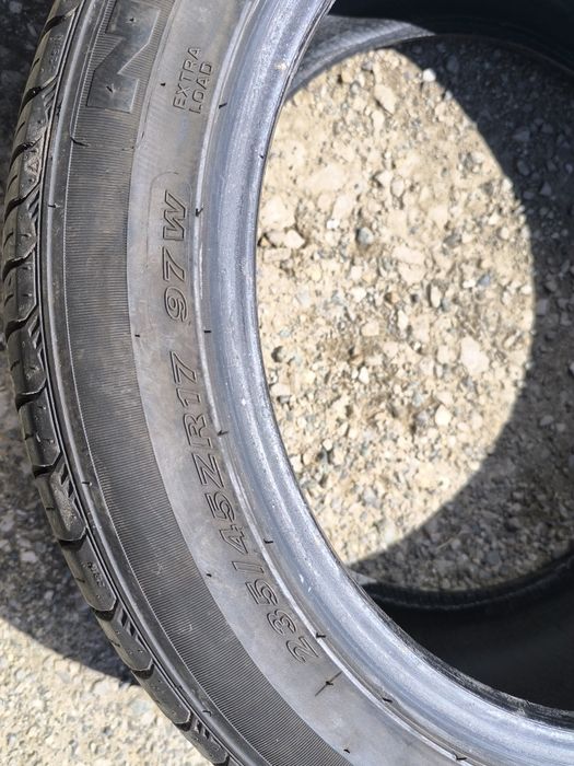 Два броя 235/45/17 Nexen N'fera SU4