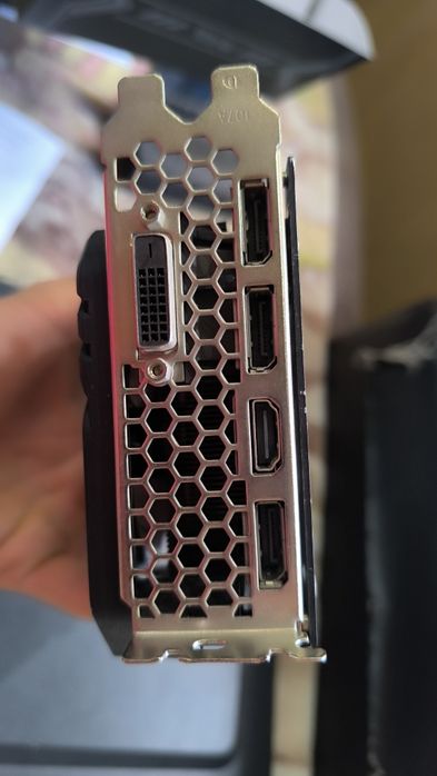 Видеокарта gtx1060 3gb. Тествана,изчистена и сменена термоста .