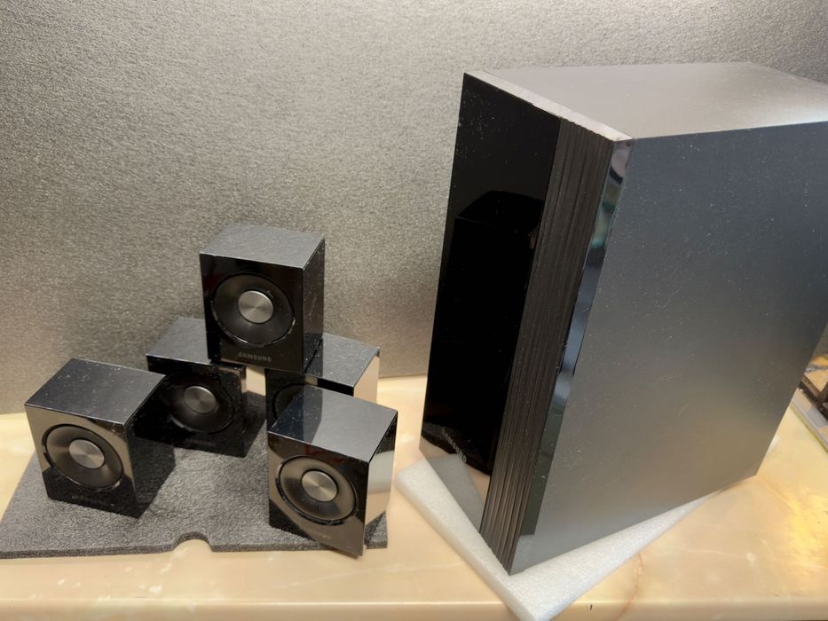 Set boxe Samsung 5.1 – 5 sateliți + subwoofer