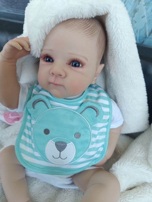 Налични НОВО в кутия Реборн бебе изцяло силикон