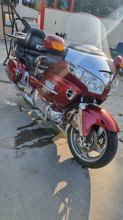 Vand/schimb HONDA GOLDWING 1800,2002,abs,sistem audio,boxe noi,sei noi