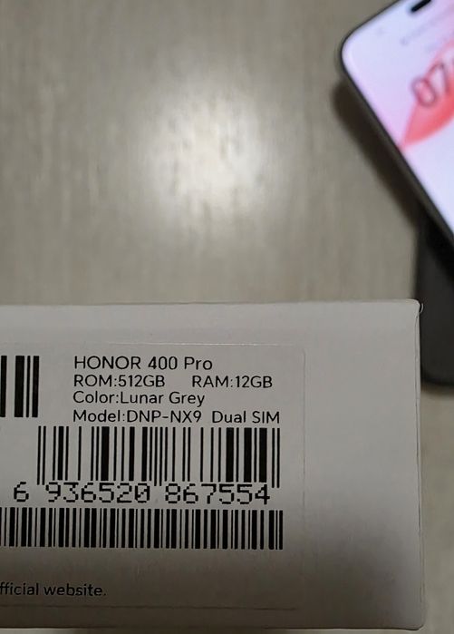 Honor 400 Pro 512Gb stocare cu  12Gb ram
