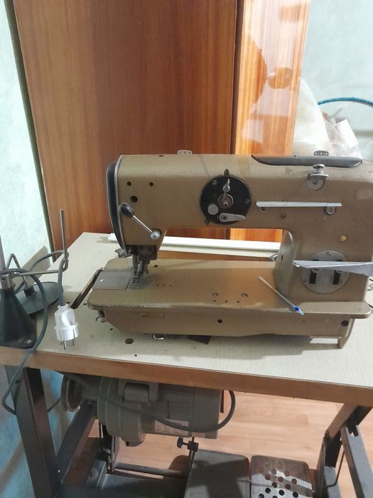 Оверлог и машинка