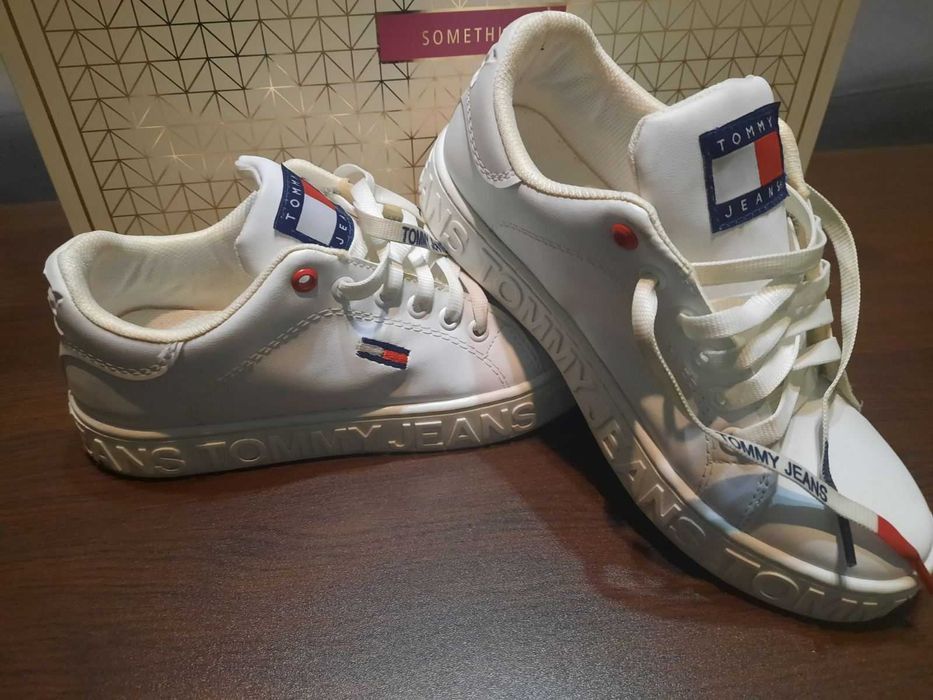 Обувки tommy hilfiger