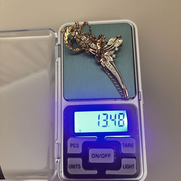 Продам бриллиантовое  колье