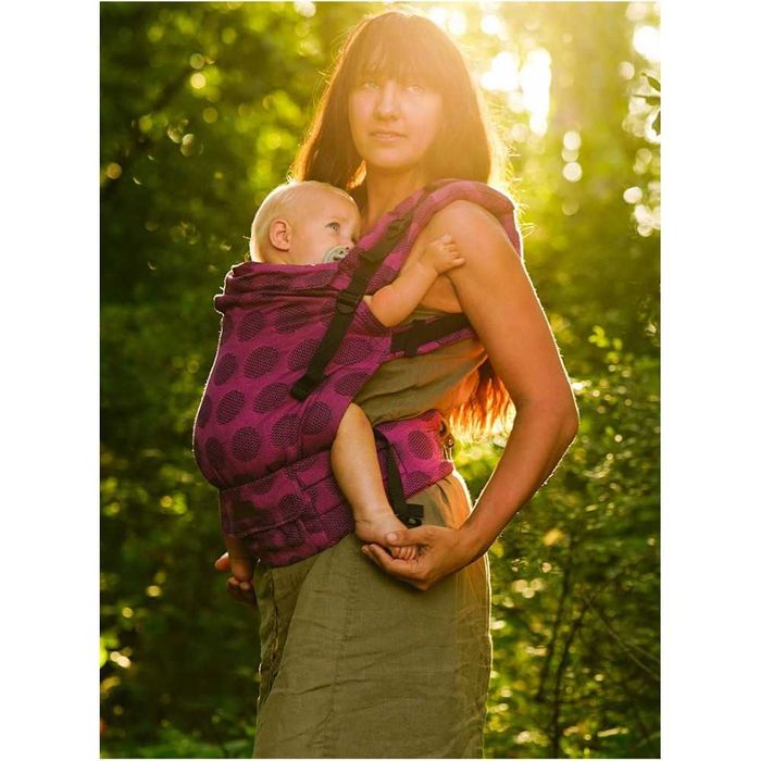 4+ месеца | Регулируема ергономична раница KinderHop MultiGrow - DOTS