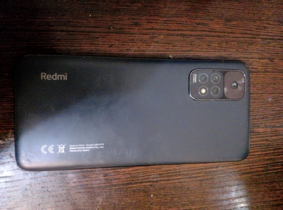Продам разбитый телефон Redmi note 11
