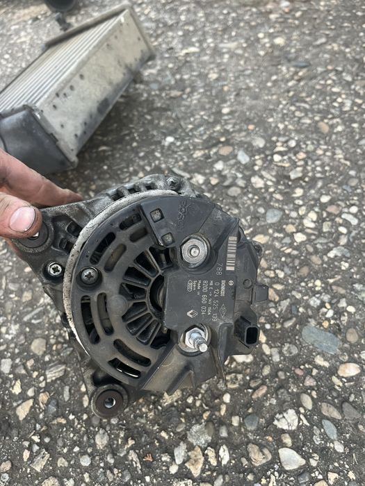 Alternator renault megane 2 1.5 dci!