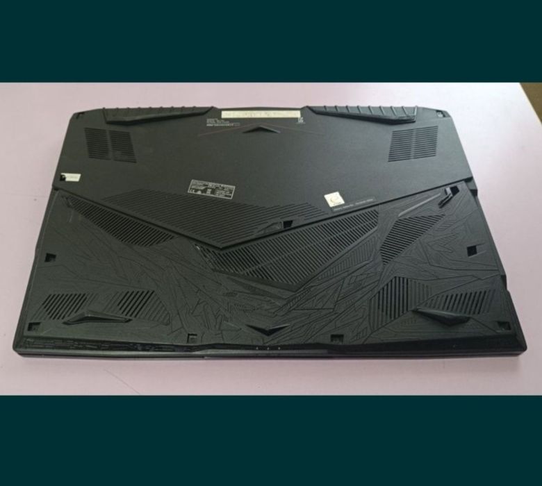 MSI Ekrani 17talik turbo