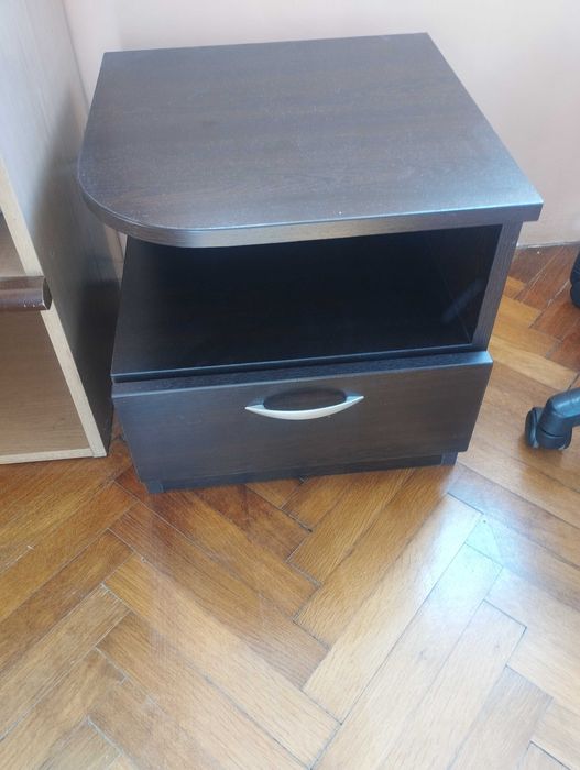 Продавам голяма спалня