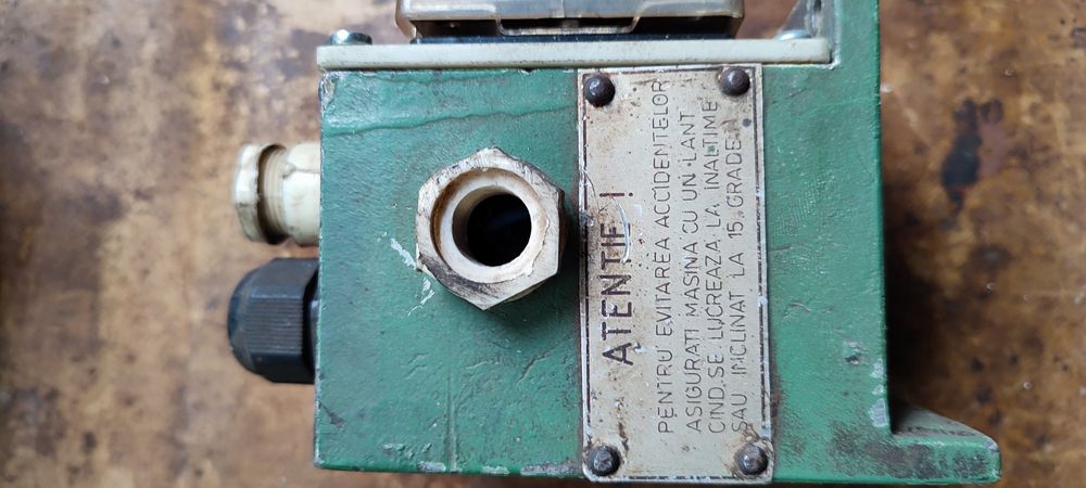 Întrerupător mașina găurit profesionala